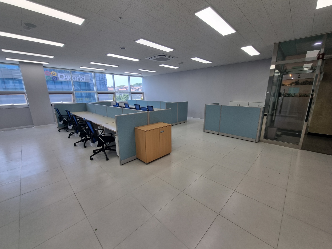 사무용가구 매입 관련 현장 사진